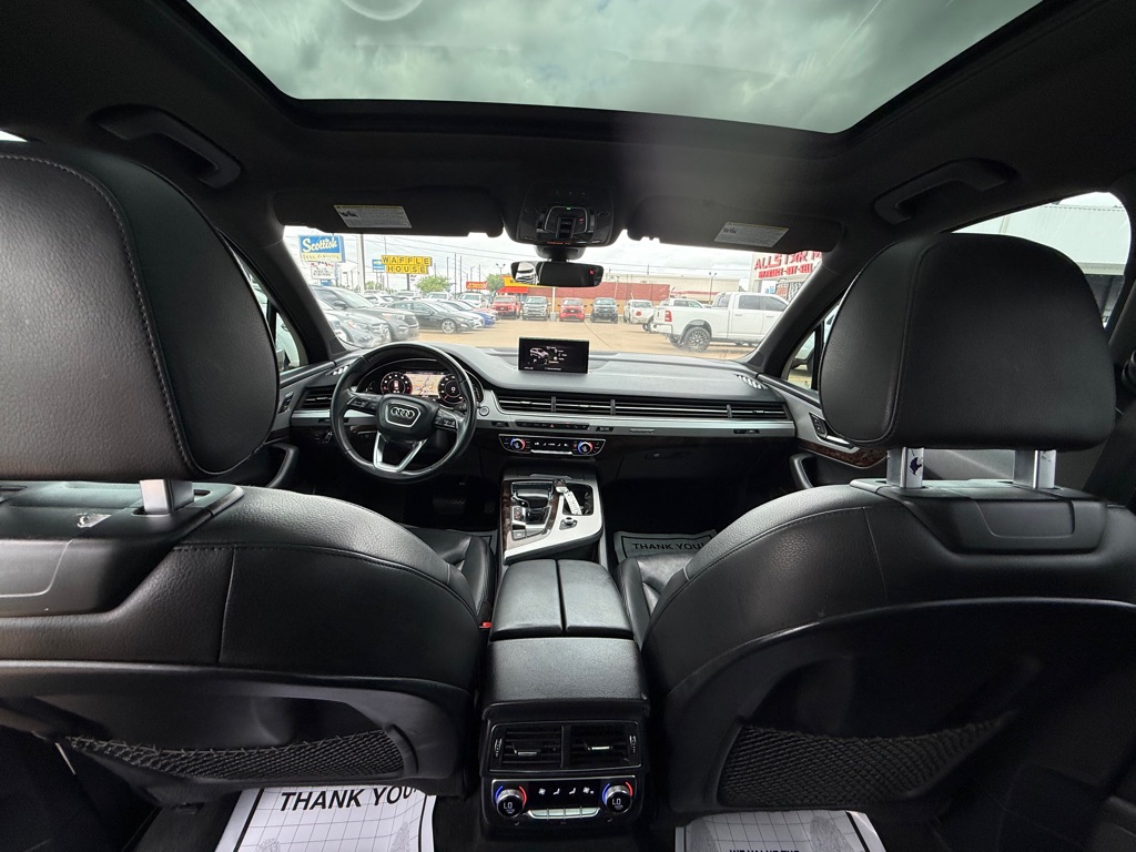 Photo 11 of this AUDI Q7