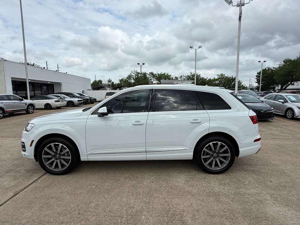Photo 5 of this AUDI Q7