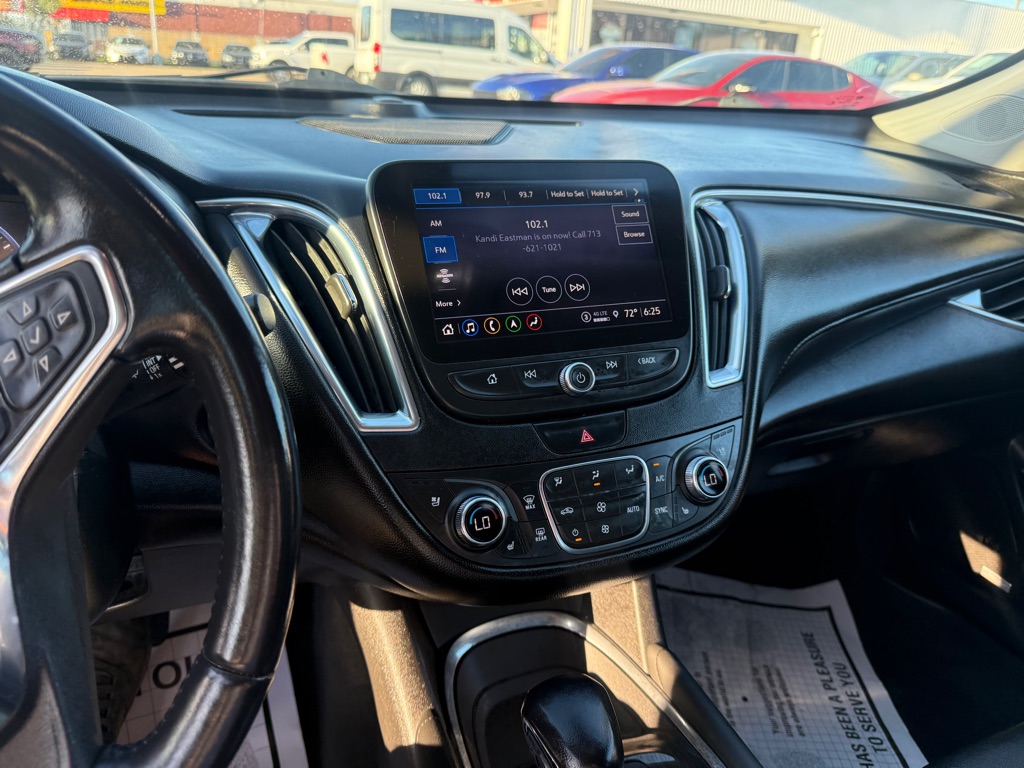 Photo 15 of this CHEVROLET MALIBU