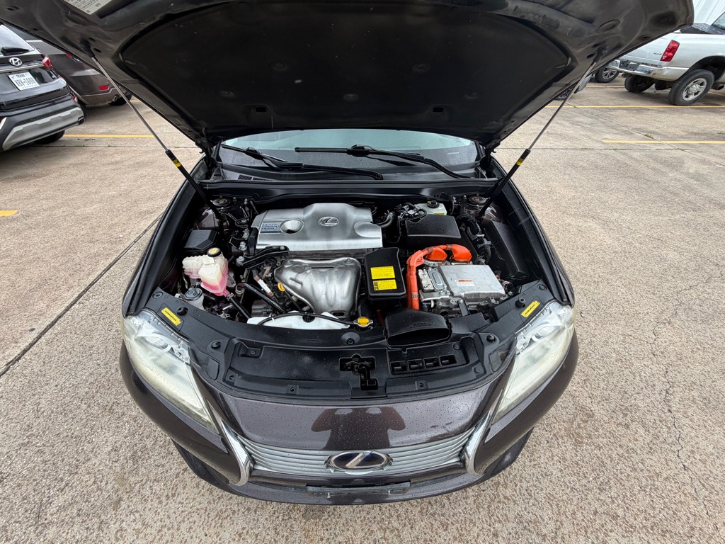 Photo 4 of this LEXUS ES 300H