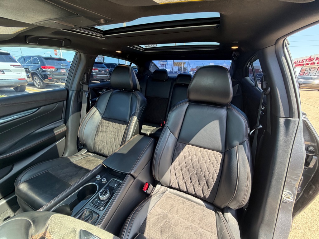 Photo 16 of this NISSAN MAXIMA