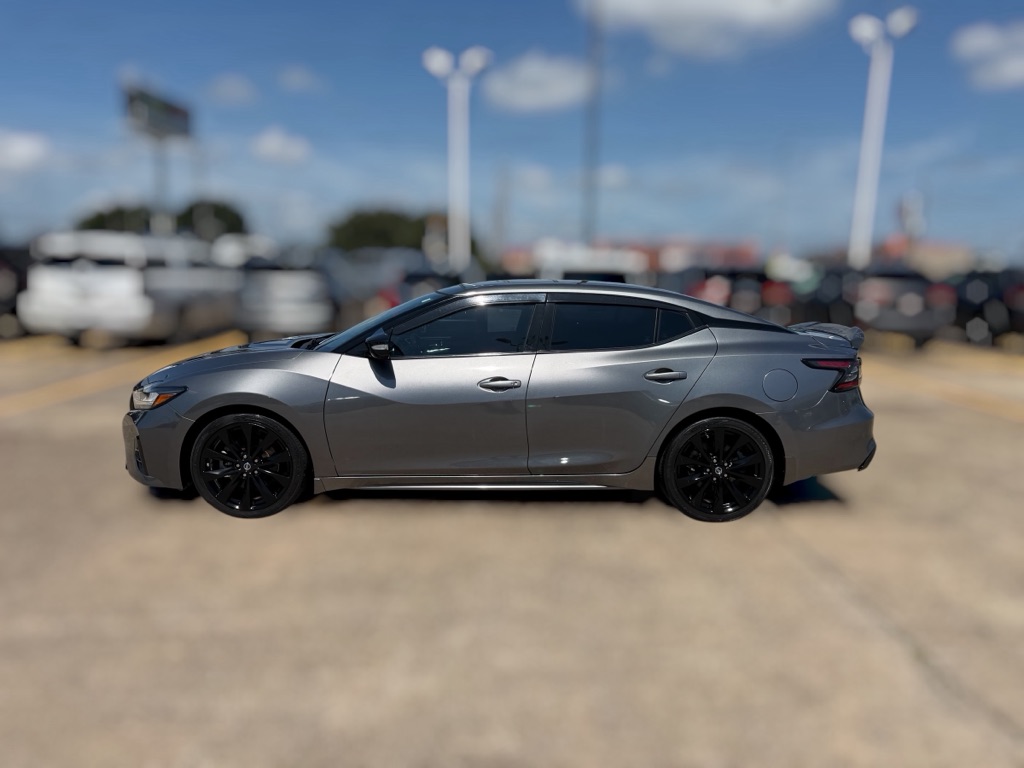 Photo 6 of this NISSAN MAXIMA