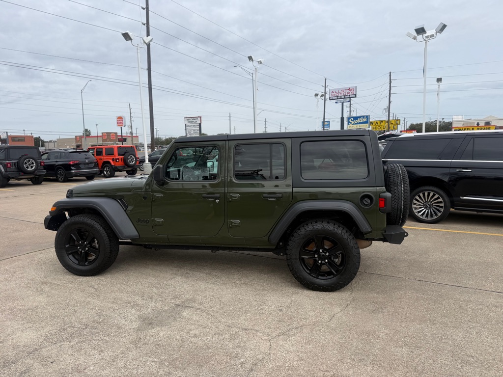 Photo 8 of this JEEP WRANGLER UNLIMI