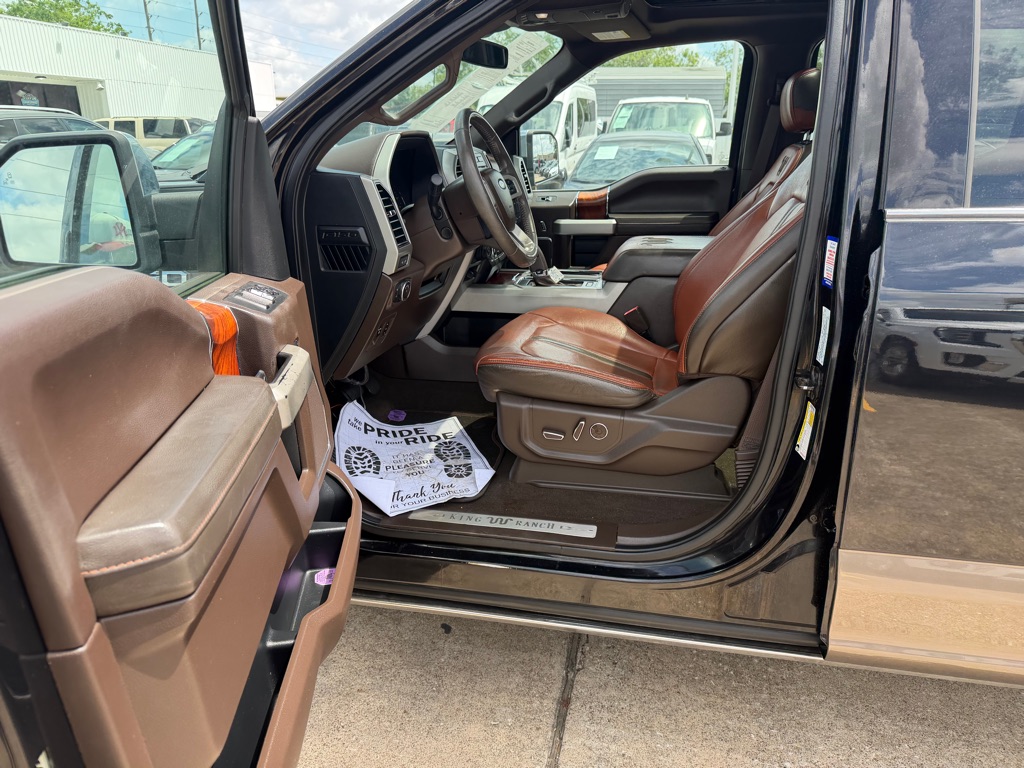 Photo 3 of this FORD F-150