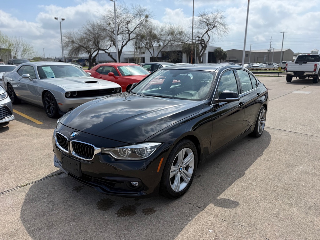 2018 BMW 3 Series 330i Sedan RWD