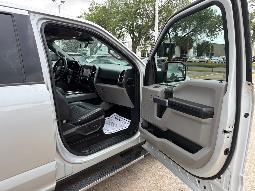 Photo 18 of this FORD F-150