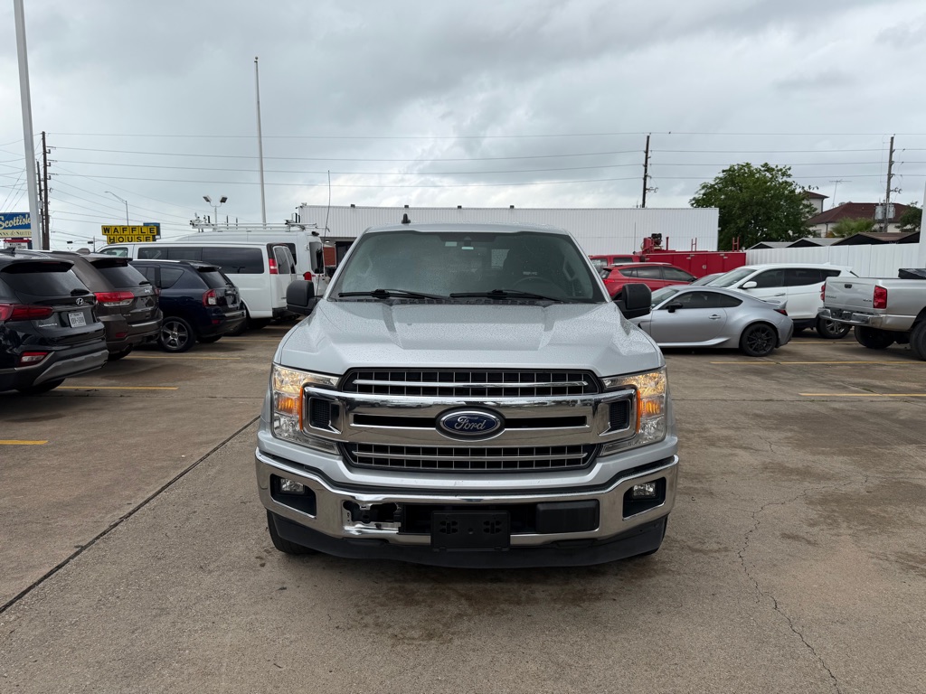 Photo 2 of this FORD F-150