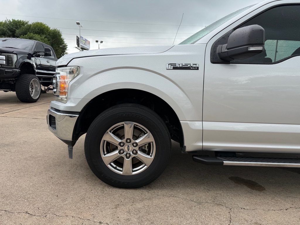 Photo 6 of this FORD F-150