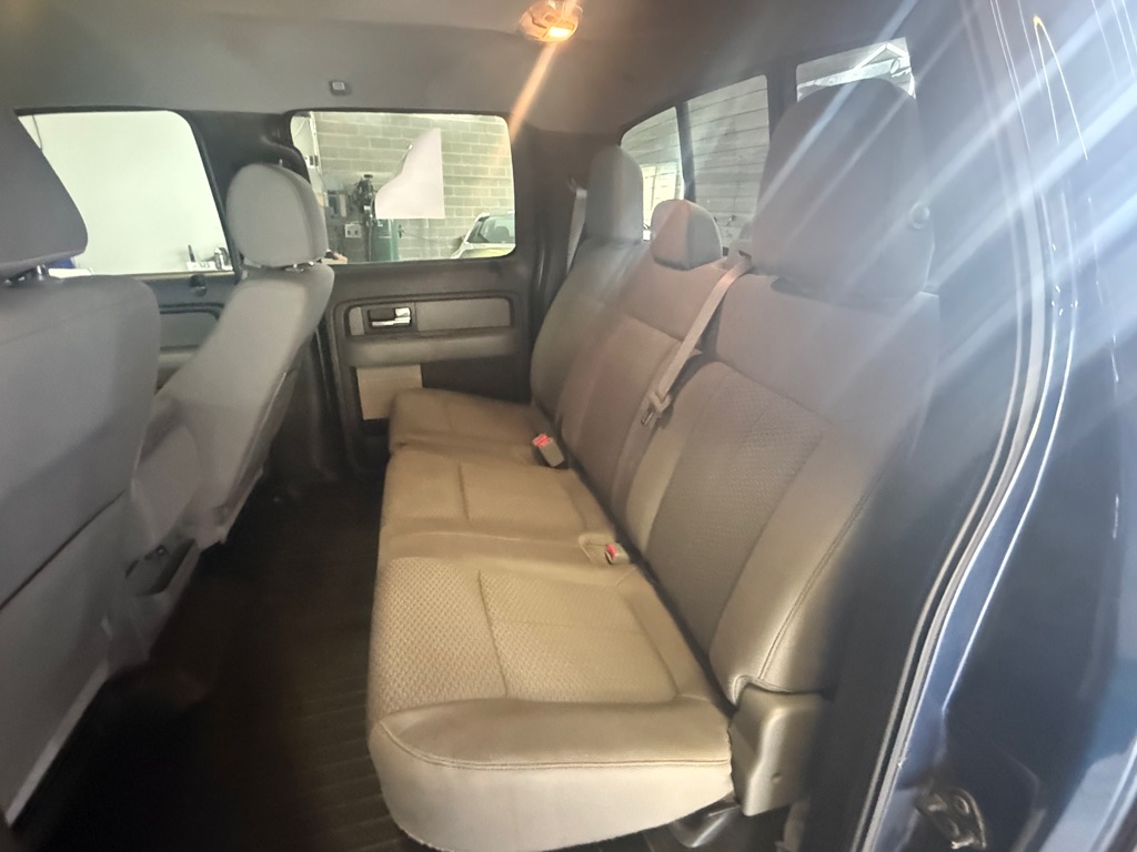 Photo 16 of this FORD F150