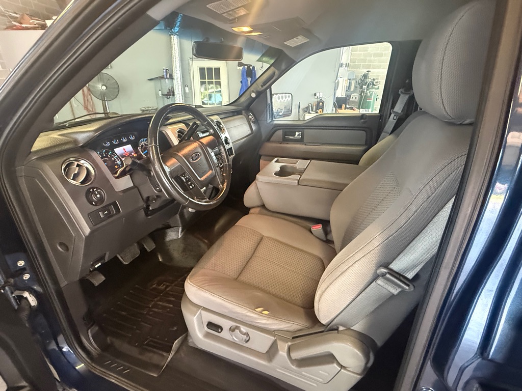 Photo 13 of this FORD F150