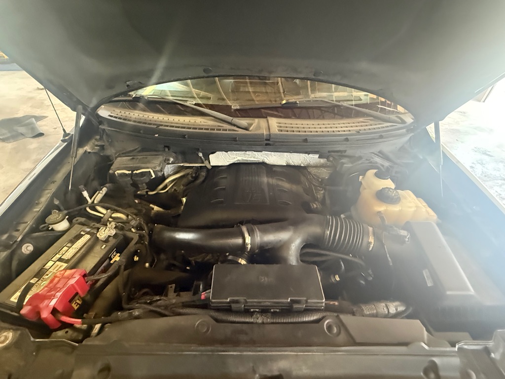 Photo 24 of this FORD F150