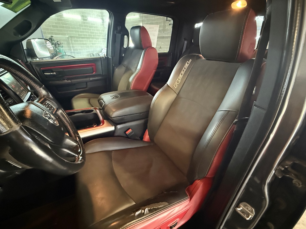 Photo 12 of this RAM 1500