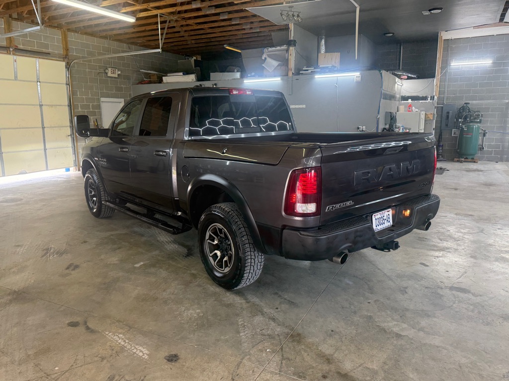 Photo 7 of this RAM 1500
