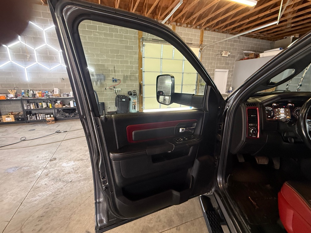 Photo 13 of this RAM 1500