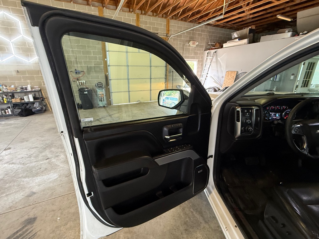 Photo 13 of this CHEVROLET SILVERADO 1500