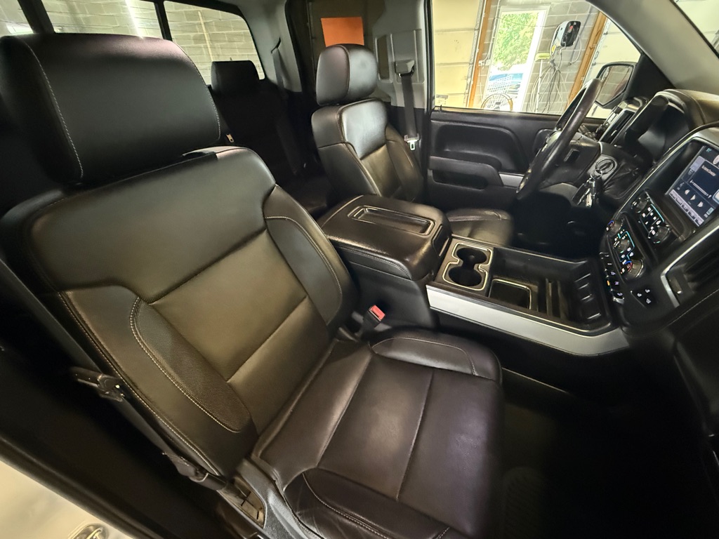 Photo 21 of this CHEVROLET SILVERADO 1500