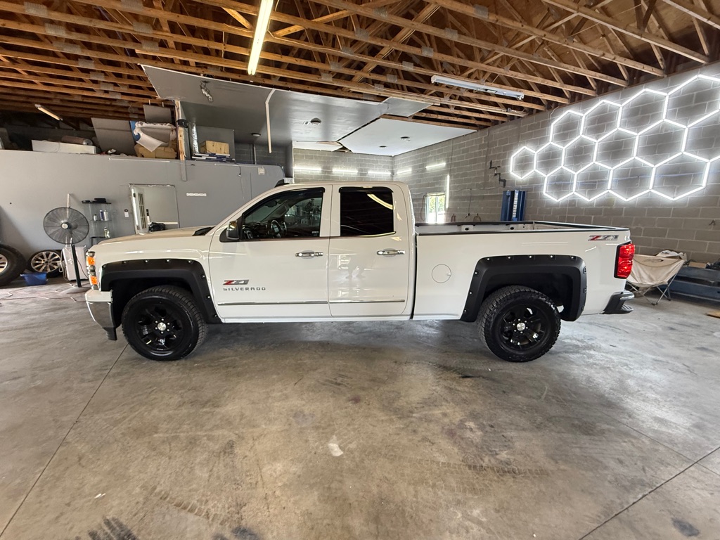 Photo 8 of this CHEVROLET SILVERADO 1500