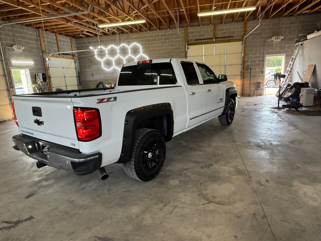 Photo 5 of this CHEVROLET SILVERADO 1500