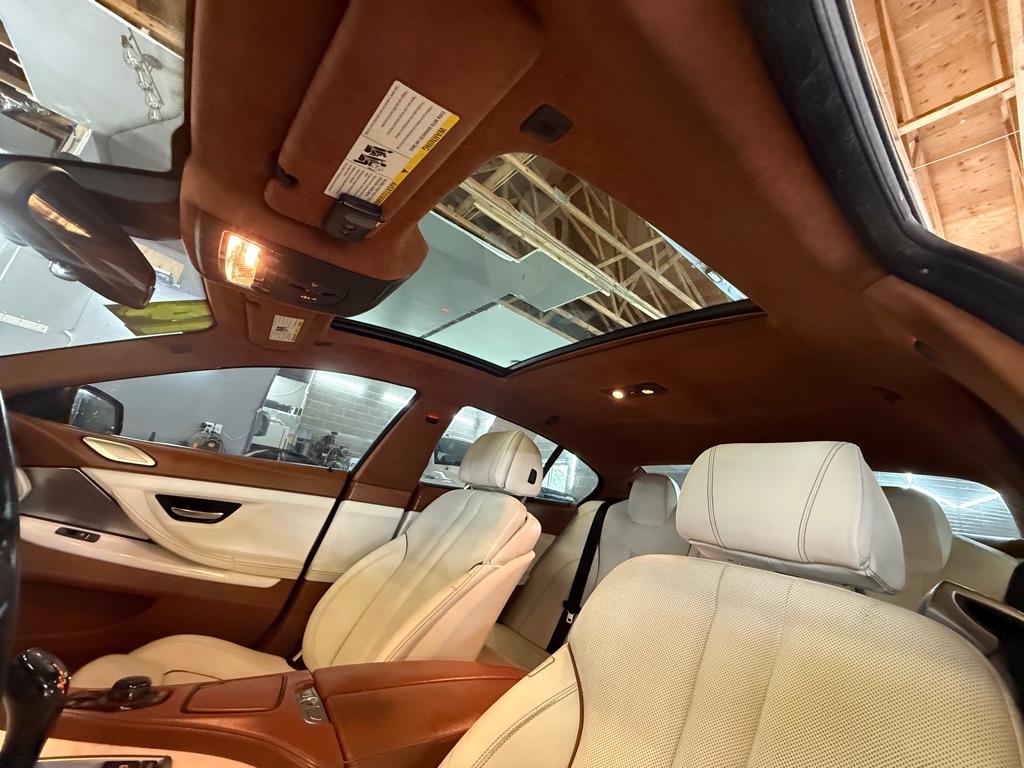 Photo 16 of this BMW 650