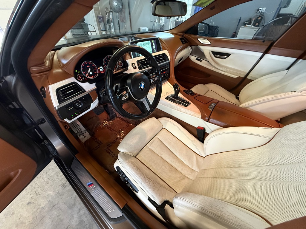 Photo 14 of this BMW 650