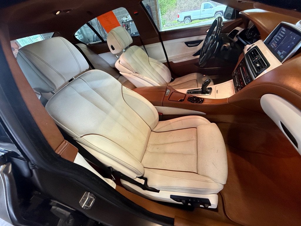 Photo 25 of this BMW 650