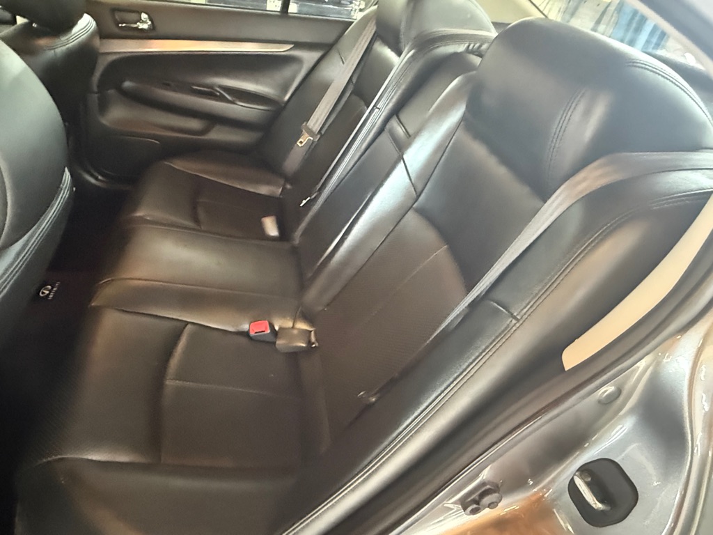 Photo 14 of this INFINITI G25