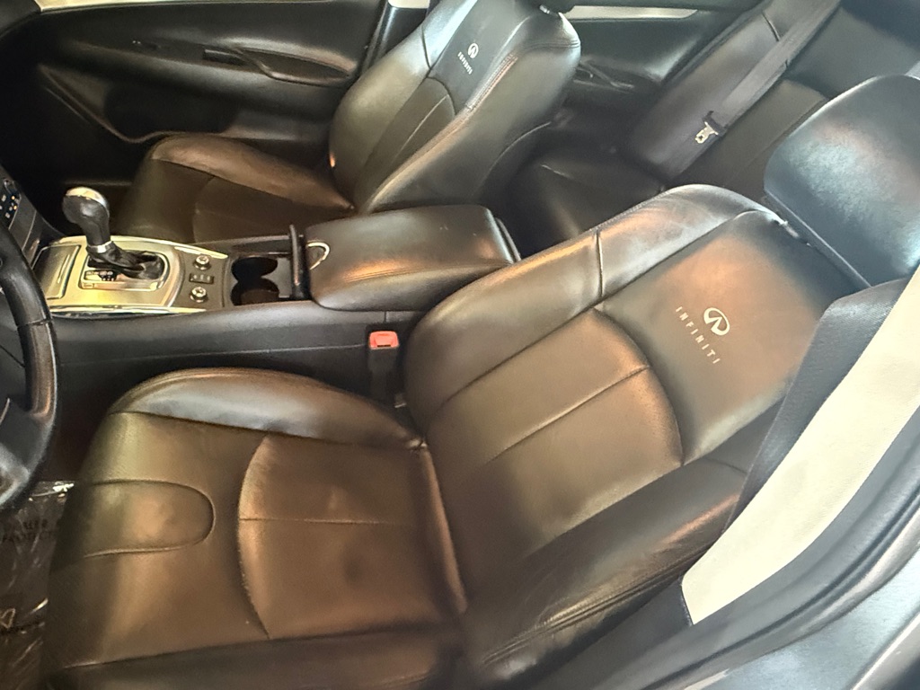 Photo 13 of this INFINITI G25