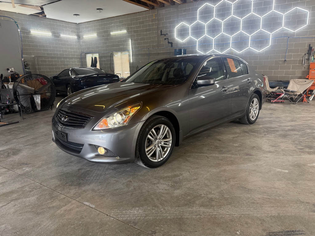 2011 INFINITI G25