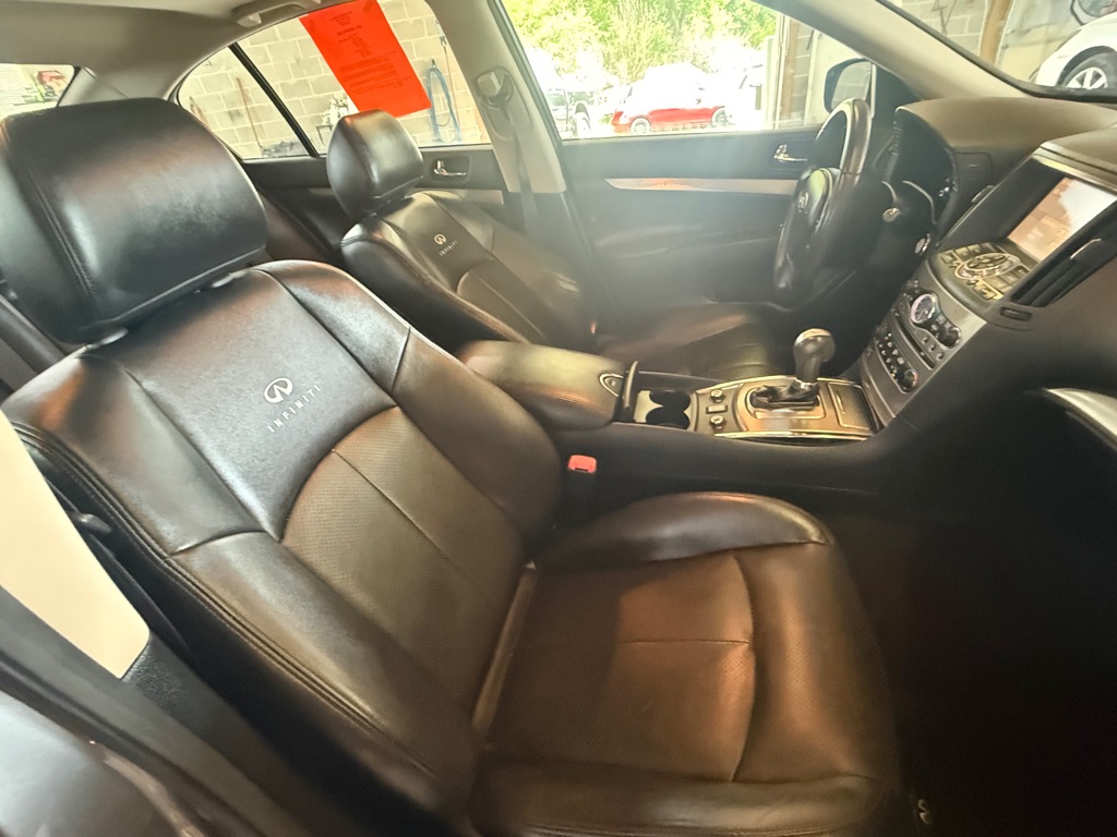 Photo 22 of this INFINITI G25