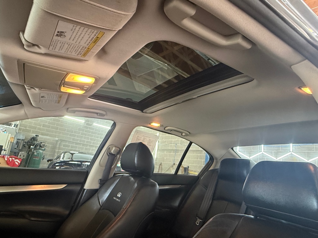 Photo 11 of this INFINITI G25