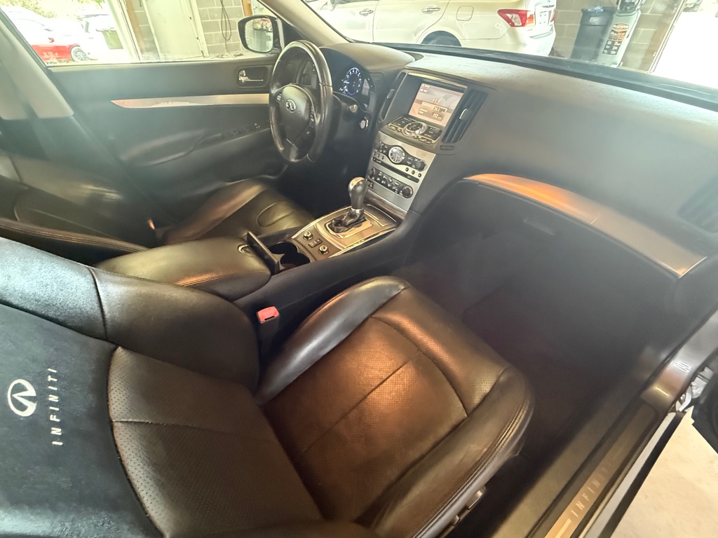Photo 21 of this INFINITI G25