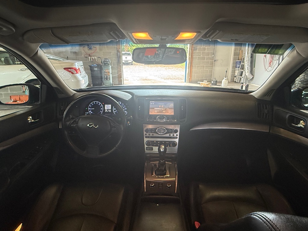 Photo 18 of this INFINITI G25
