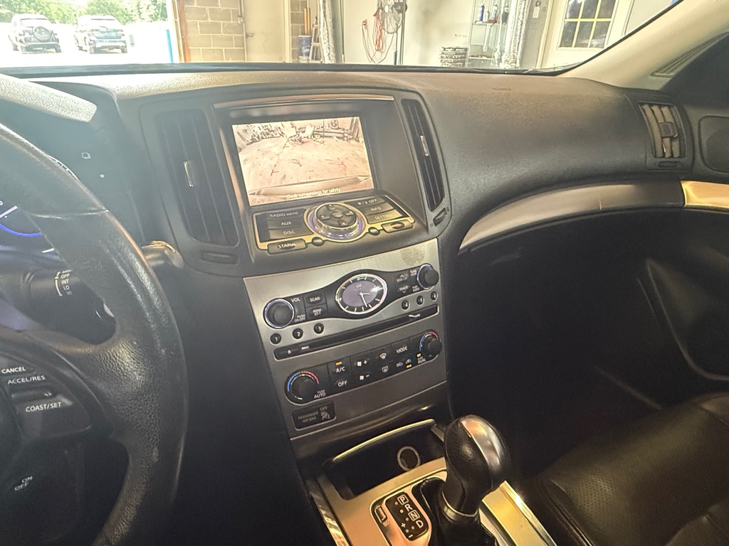 Photo 10 of this INFINITI G25
