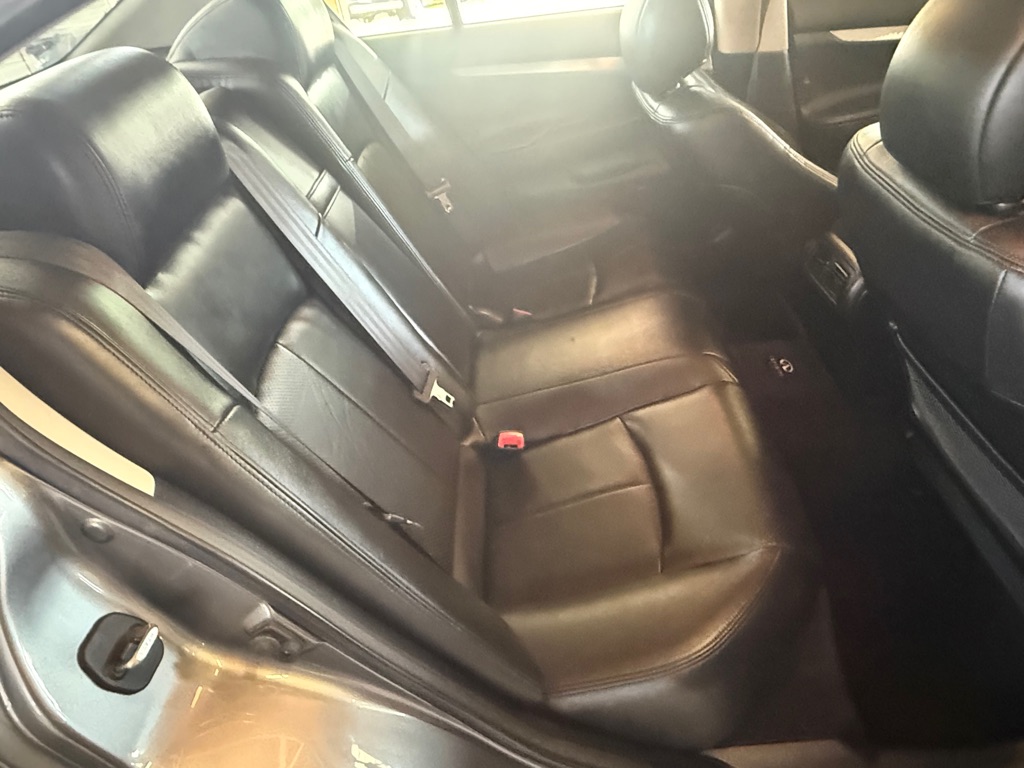 Photo 19 of this INFINITI G25