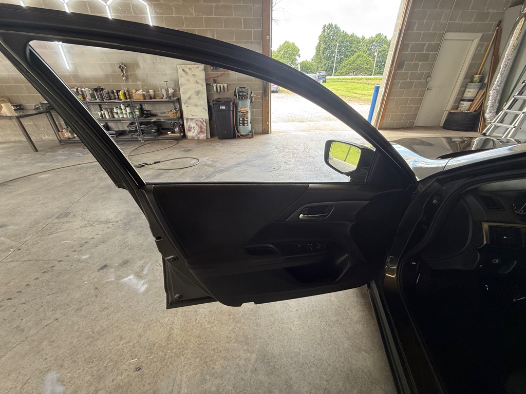 Photo 13 of this HONDA ACCORD