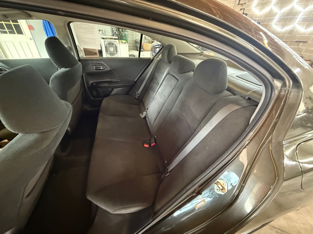Photo 14 of this HONDA ACCORD