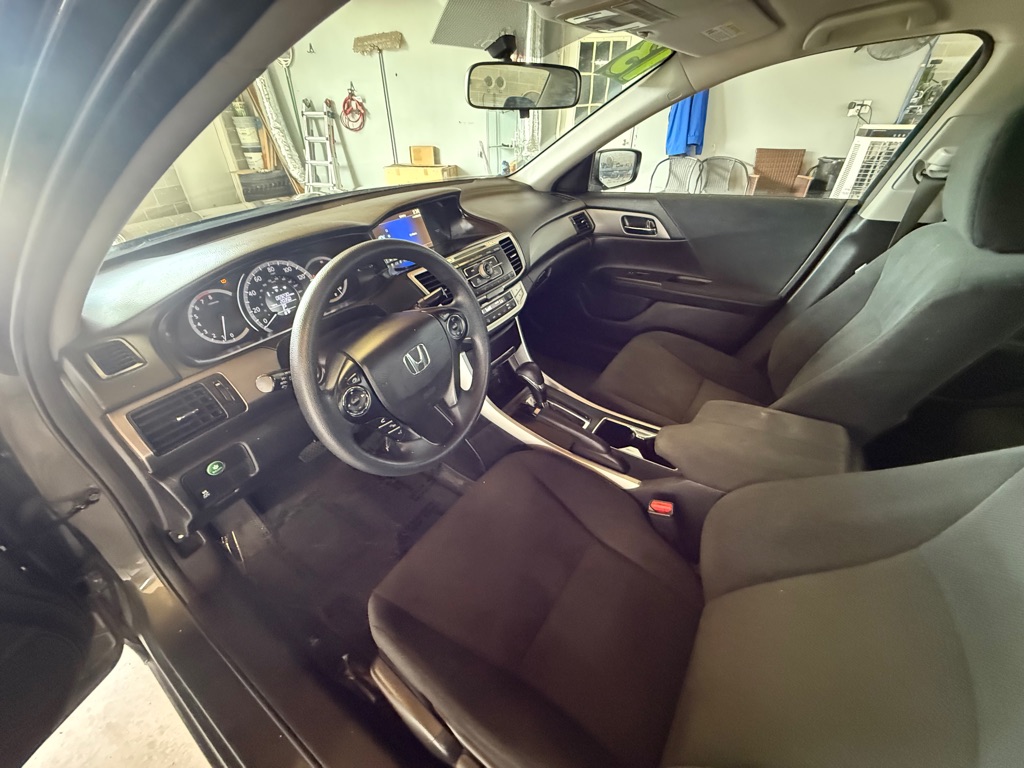 Photo 12 of this HONDA ACCORD