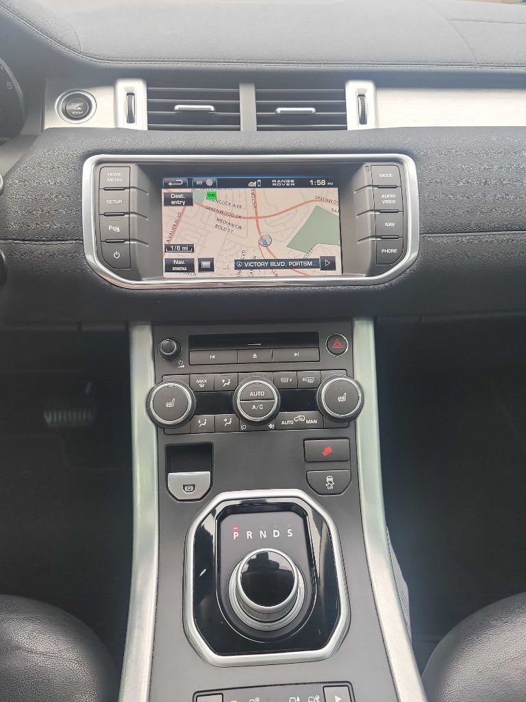 Photo 7 of this LAND ROVER RANGE ROVER EVO