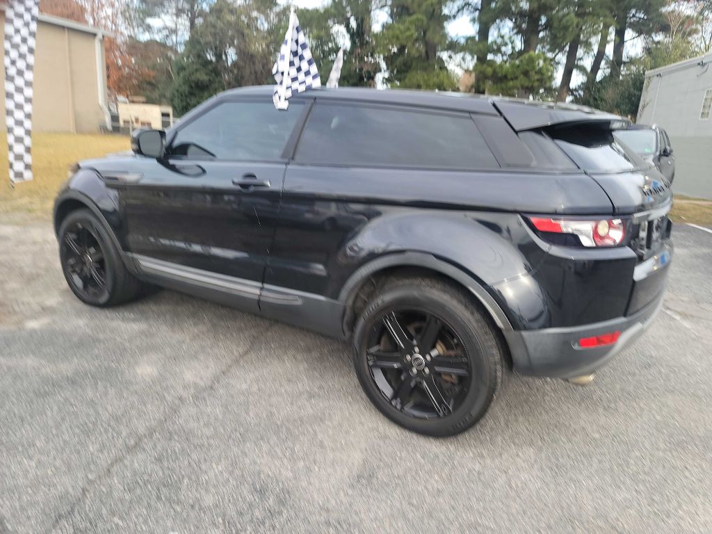Photo 2 of this LAND ROVER RANGE ROVER EVO