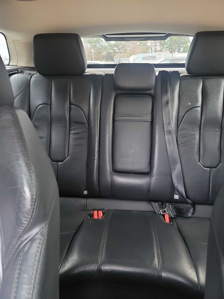 Photo 11 of this LAND ROVER RANGE ROVER EVO