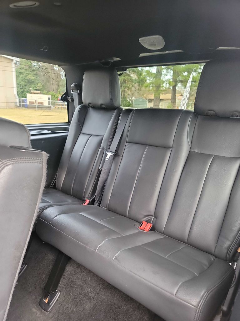 Photo 12 of this FORD EXPEDITION