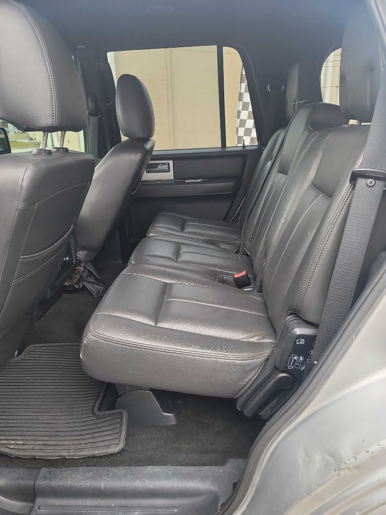Photo 11 of this FORD EXPEDITION