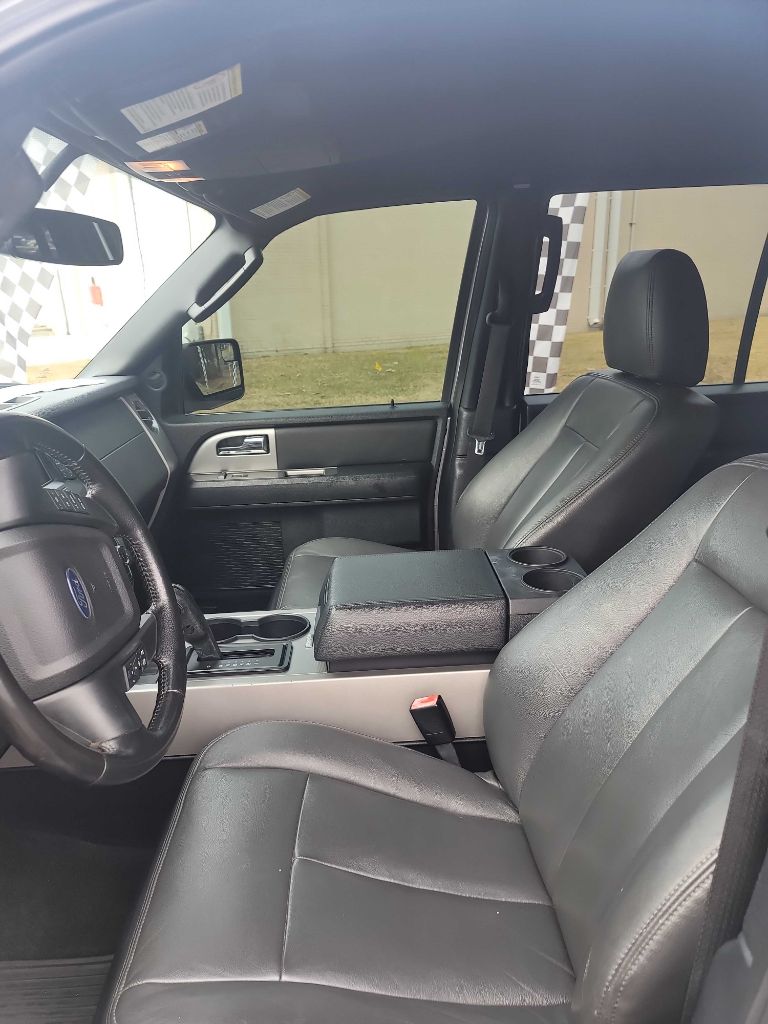 Photo 10 of this FORD EXPEDITION