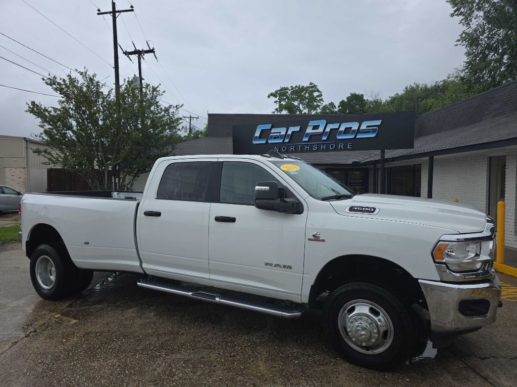2024 RAM 3500 Big Horn 4X4 Crew Cab LWB's photo
