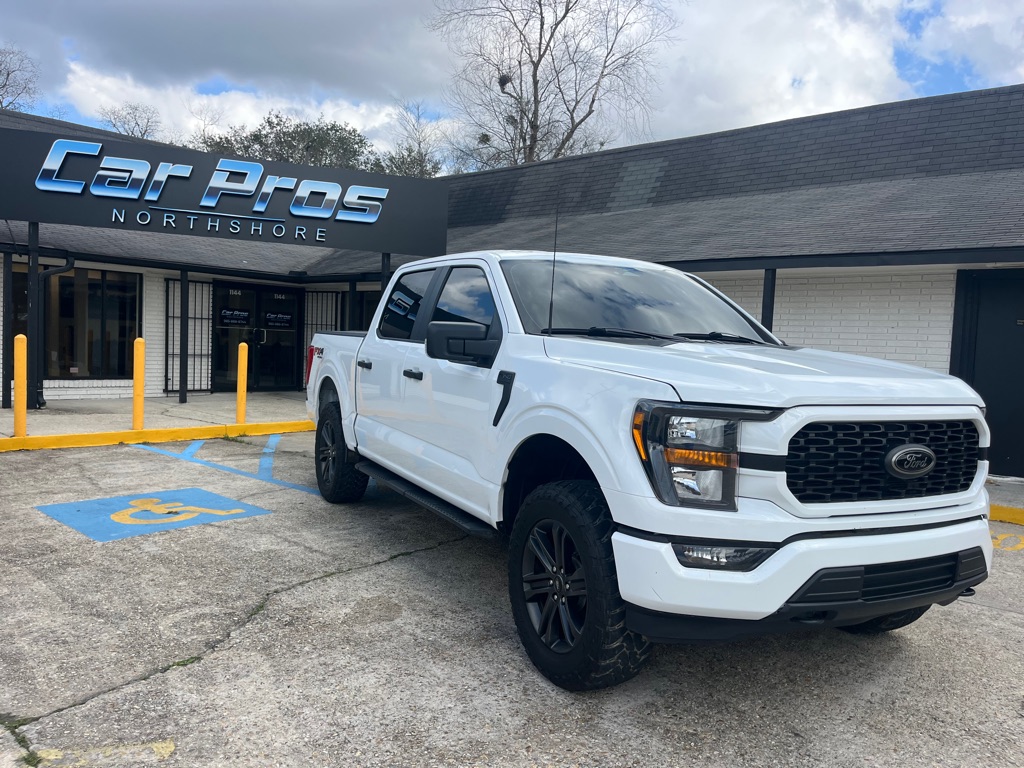 2023 Ford F-150 XL 4x4 SuperCrew 5-1/2 Box's photo
