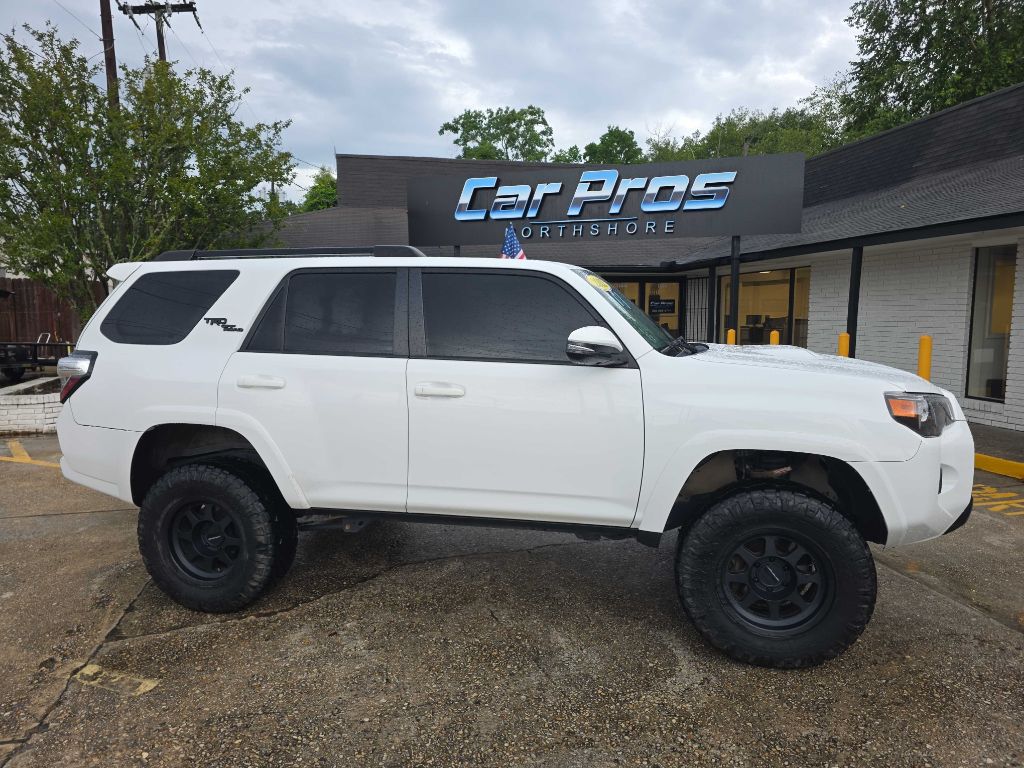2022 Toyota 4Runner TRD Off-Road Premium 4WD V6's photo
