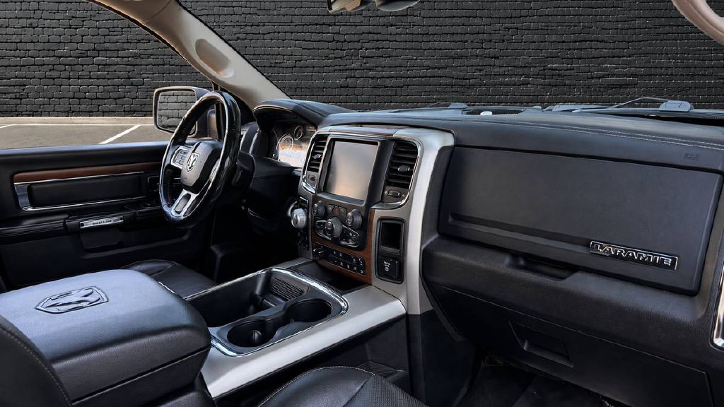 Photo 13 of this RAM 1500