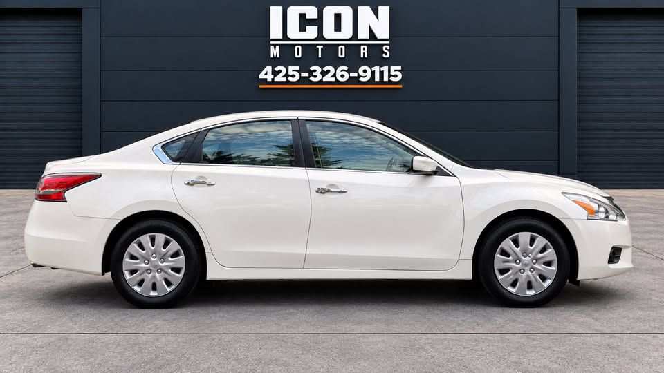 Photo 6 of this NISSAN ALTIMA S