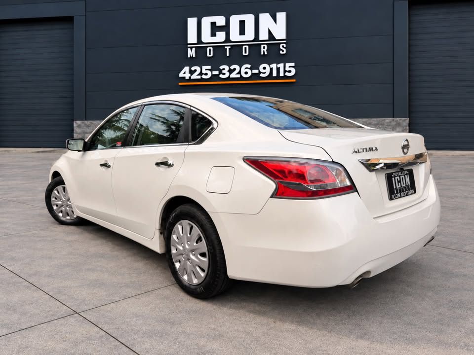 Photo 2 of this NISSAN ALTIMA S