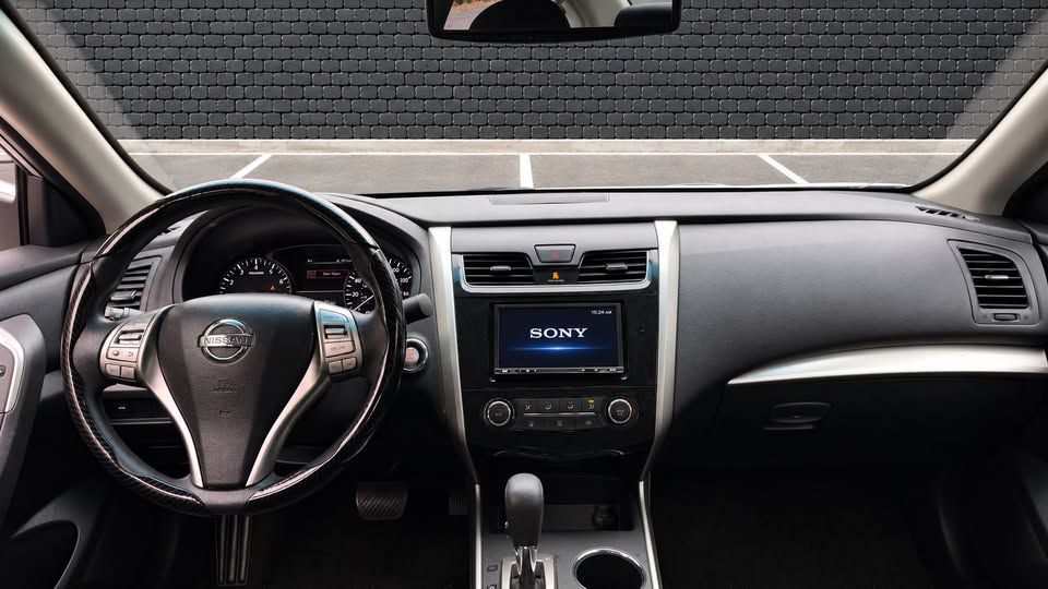 Photo 9 of this NISSAN ALTIMA S